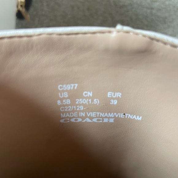 Elegant Coach ankle boots - Picture 6 of 6